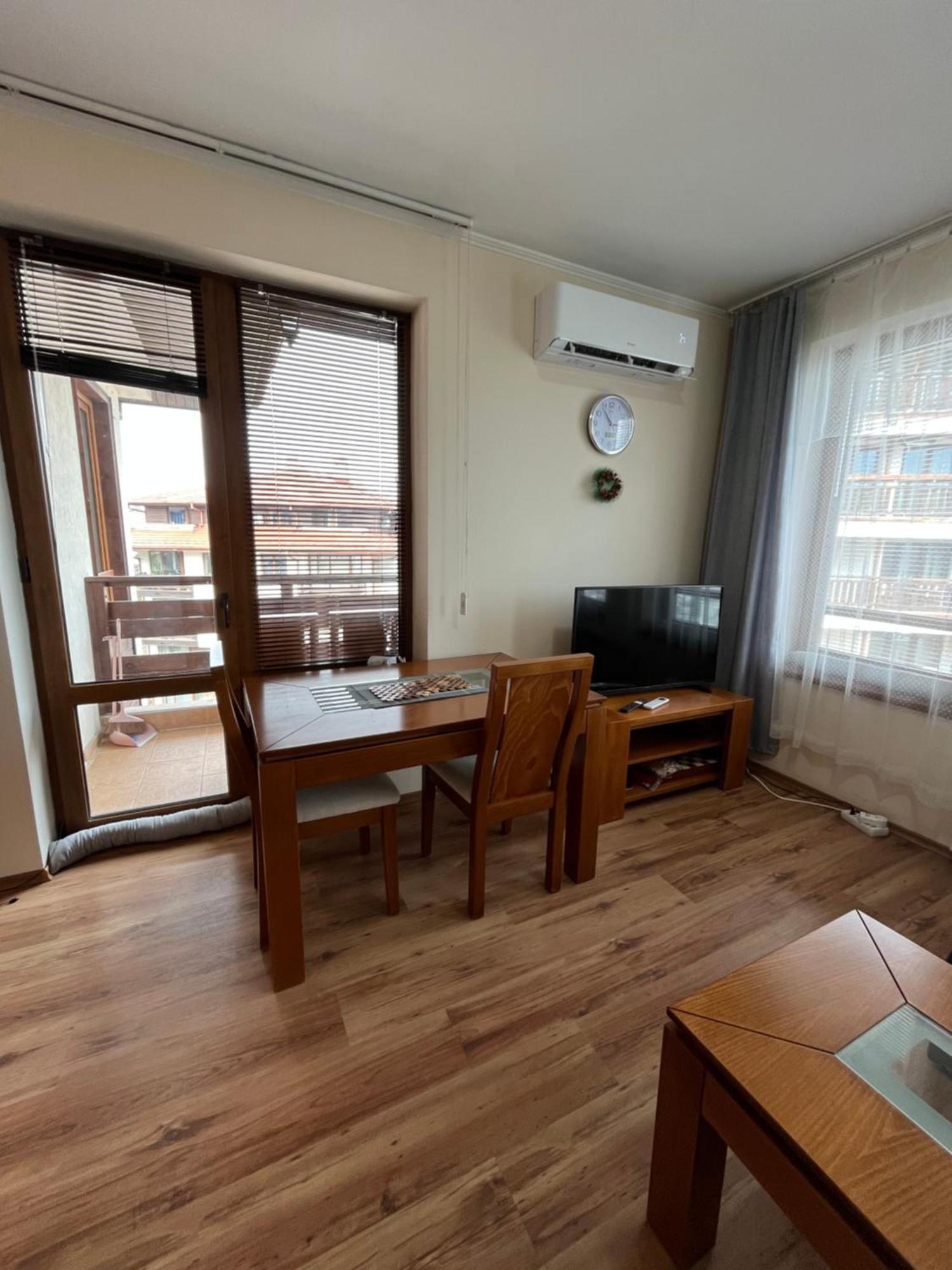 Ski Zone At Gondola, Warm And Cosy, Wifi, Ac, Netflix, Perfect One Bedroom Appartment, Beautiful View 반스코 외부 사진
